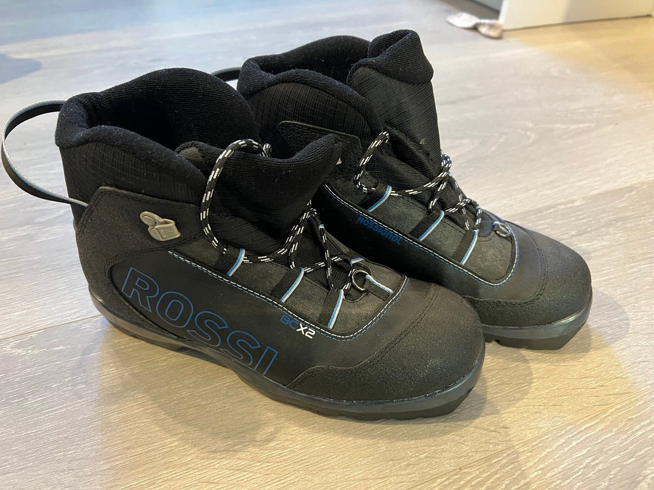 Rossignol BC X2 skisko i str. 42. FINN