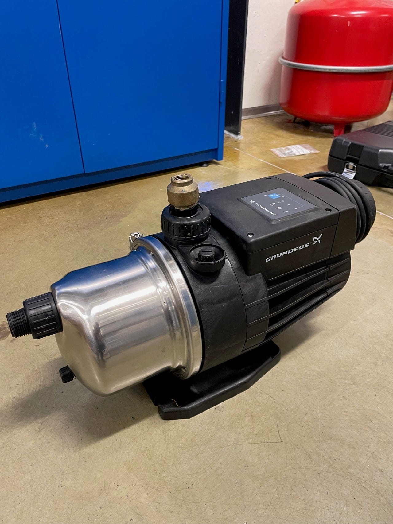 Grundfos vannpumpe MQ3-45B | FINN torget