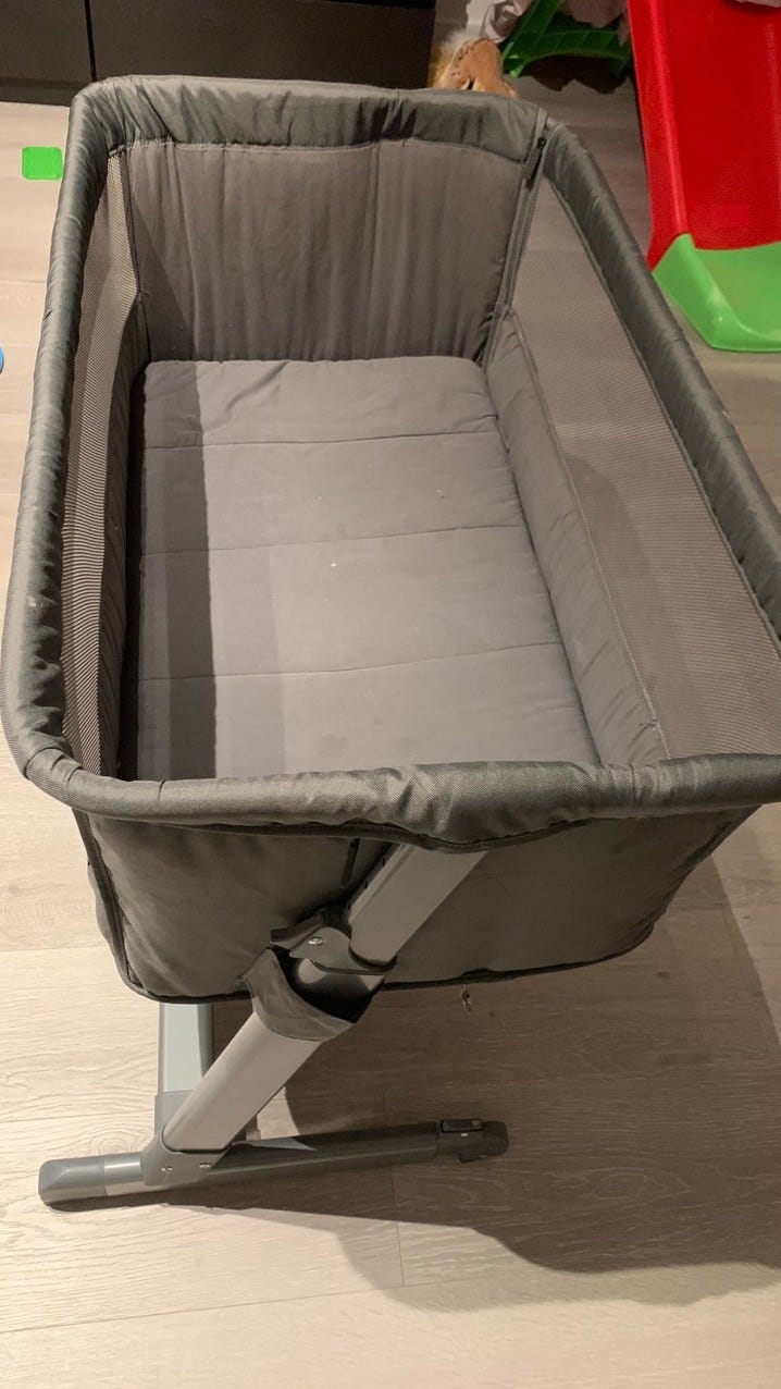 Yngri Bedside crib FINN