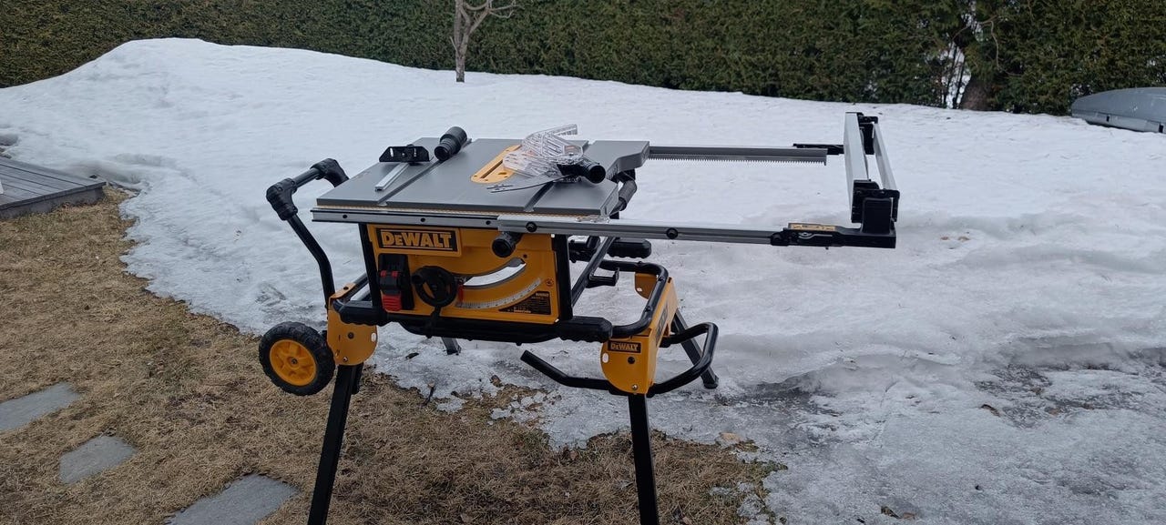 Dewalt bordsag DWE7492 med stativ DWE74911 selges samlet. | FINN torget