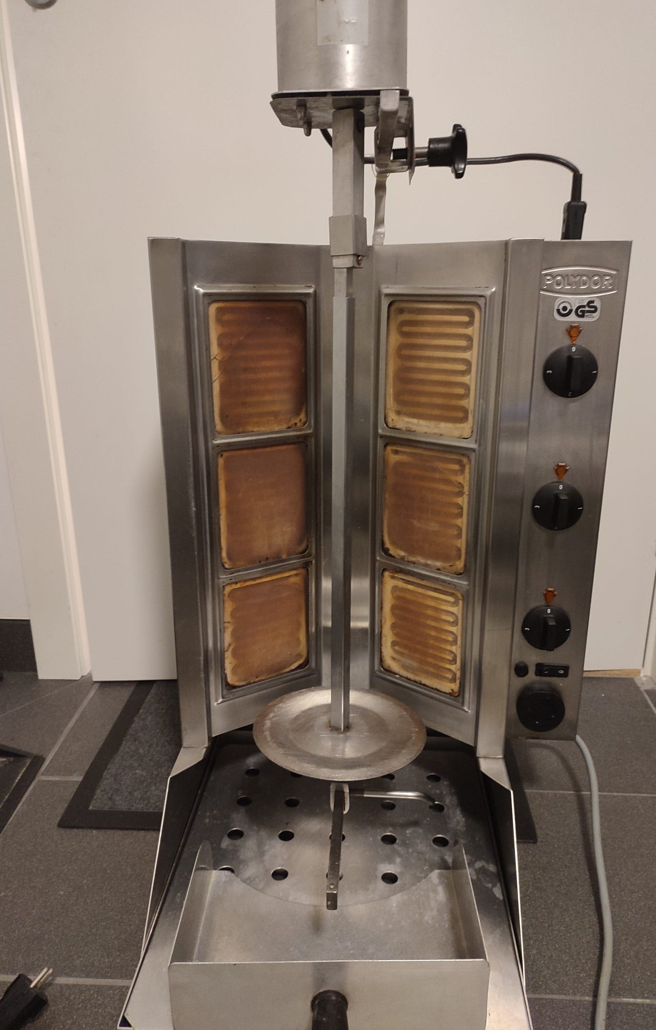 Gyros / Kebab grill, Polydor, med Potis elektrisk skjærekniv FINN