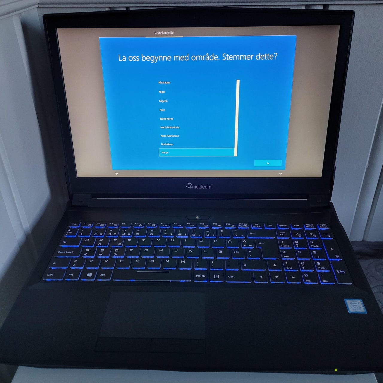 Kunshan N950TP Gaming Laptop FINN