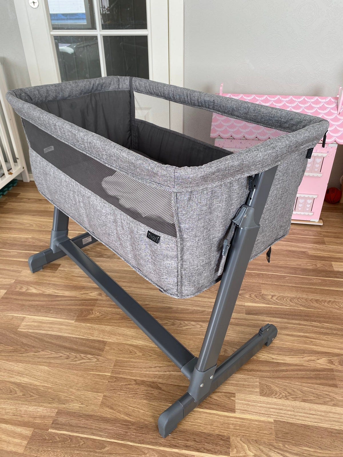 Yngri bedside crib FINN