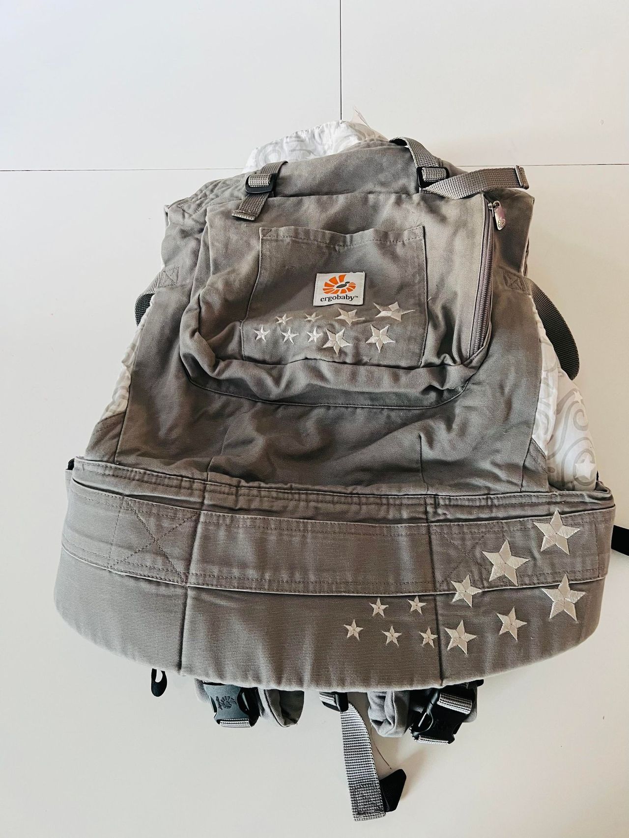 Ergobaby galaxy grey fake new arrivals