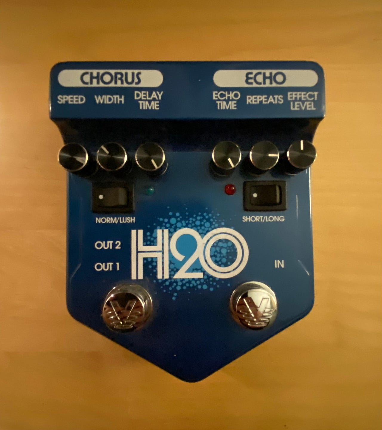Visual Sound H2O Liquid Chorus & Echo Pedal V2 FINN
