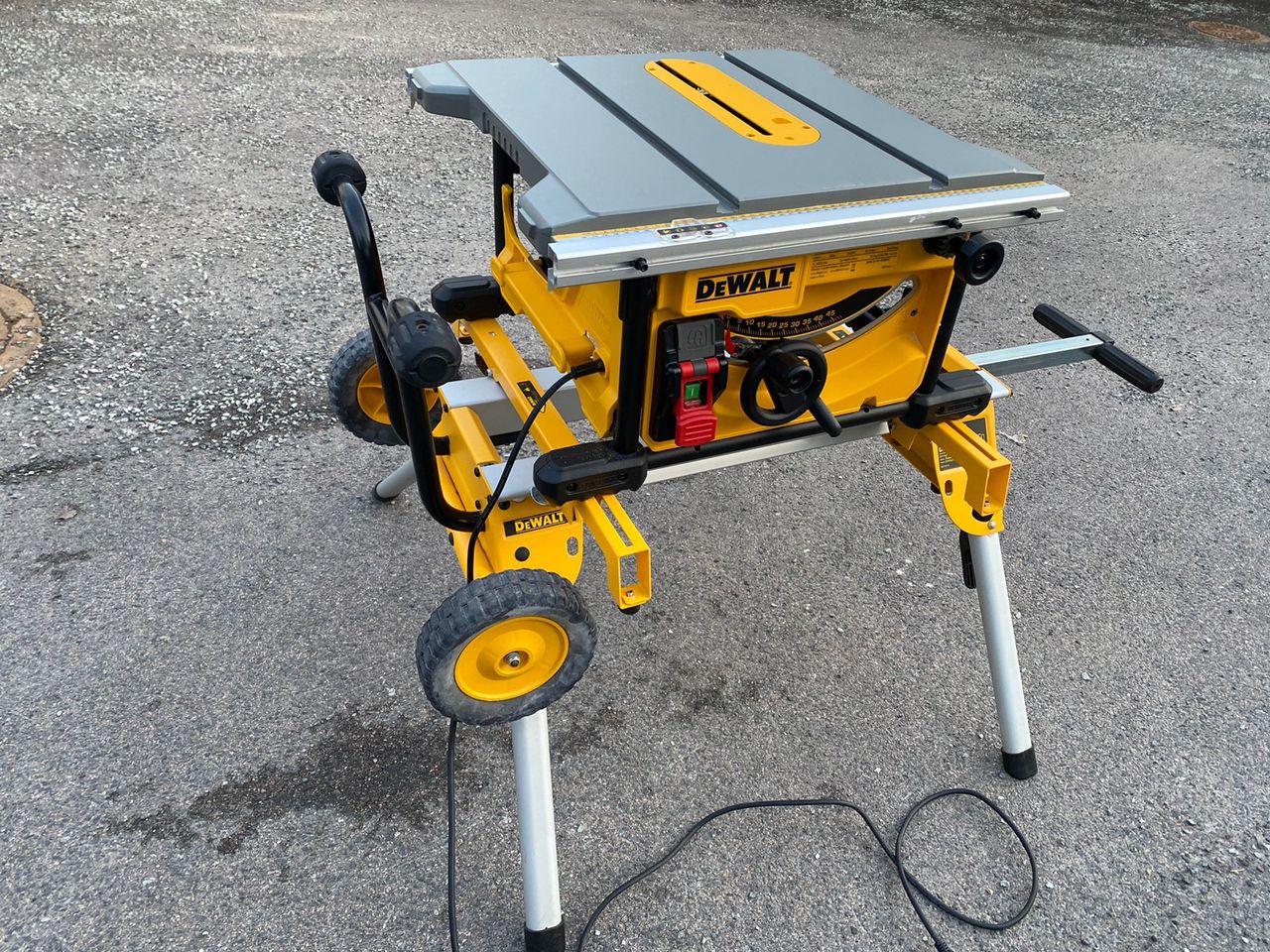 Reservert - Dewalt DWE7485 bordsag med stativ | FINN torget