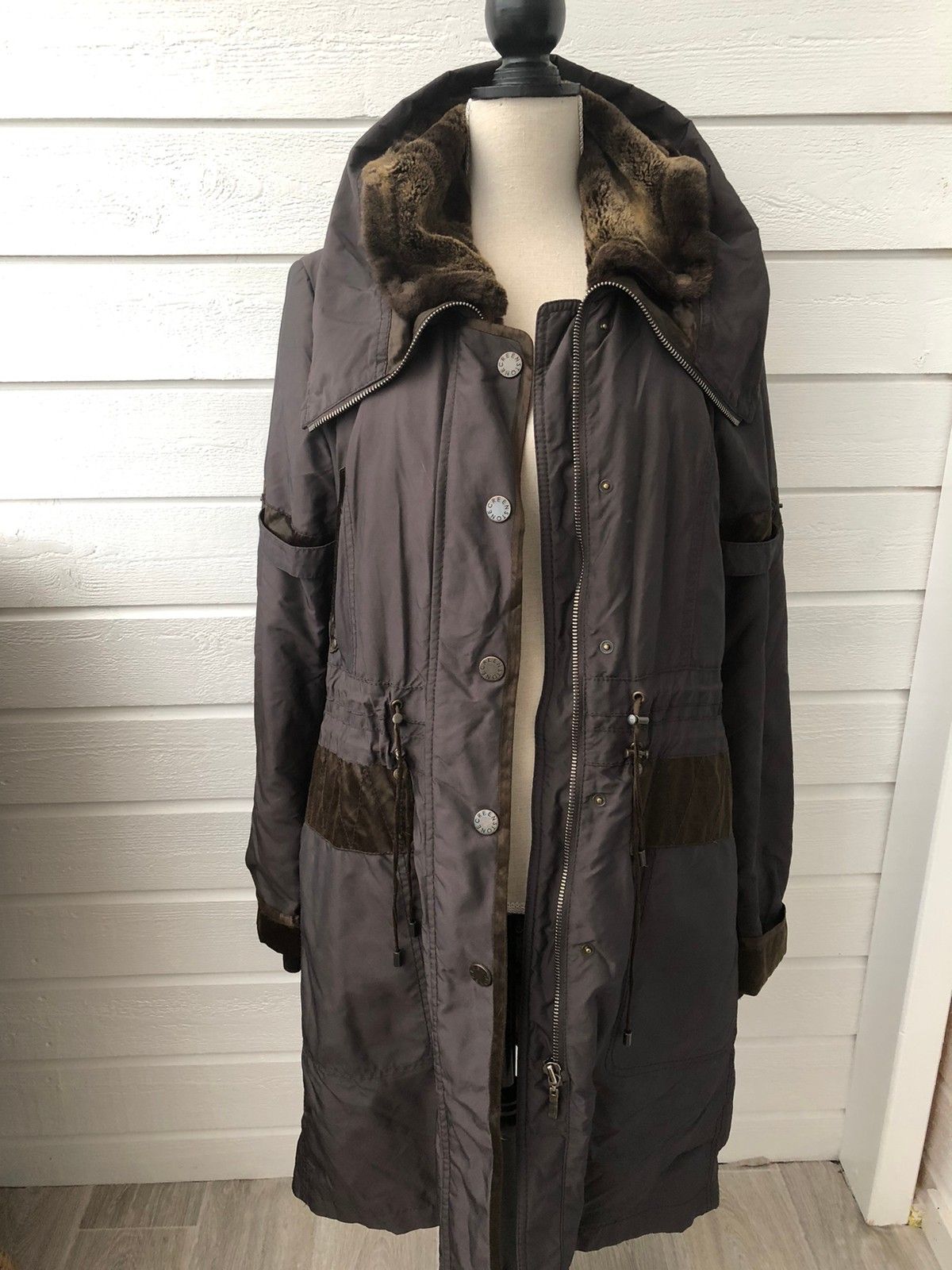 jakke med avtagbart pelsfor str 40 | FINN torget