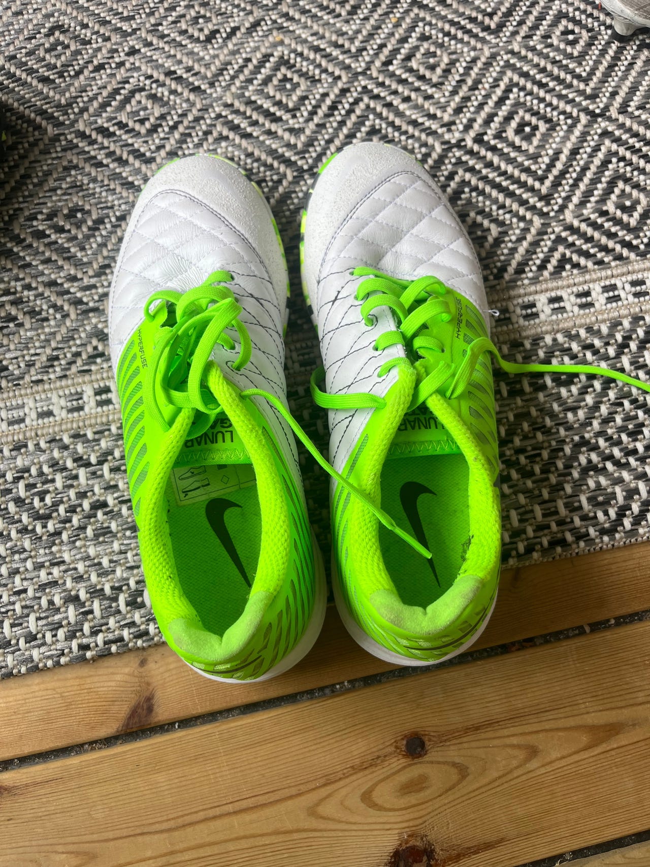 futsal-sko-i-st-rrelse-40-finn-torget