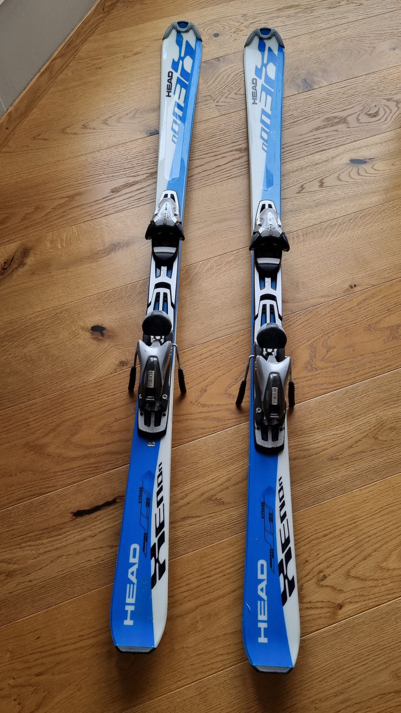 Selger et par Head Xenon XFrame slalomski, 150 cm høye FINN