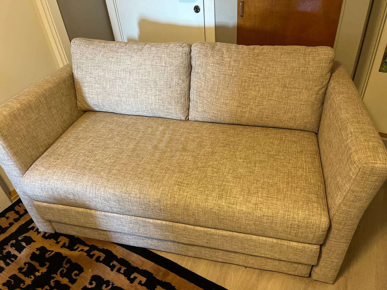 Sovesofa selges billig FINN