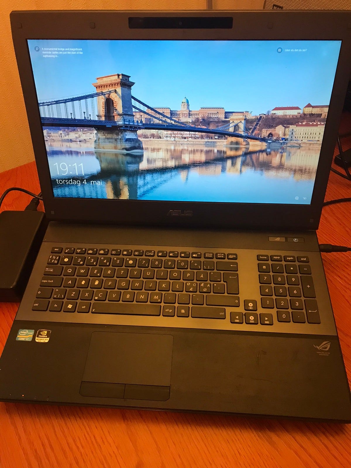 Écran Complet ASUS ROG G74S 17.3" - Avec Webcam, Charnières, Cover, Antennes Wifi - Occasion