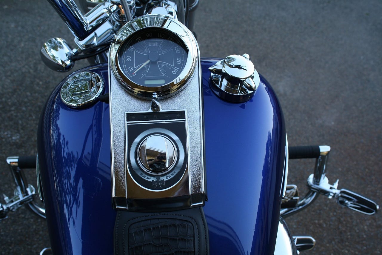 Harley Davidson Speedometer trim ring Sort Eller Krom FINN