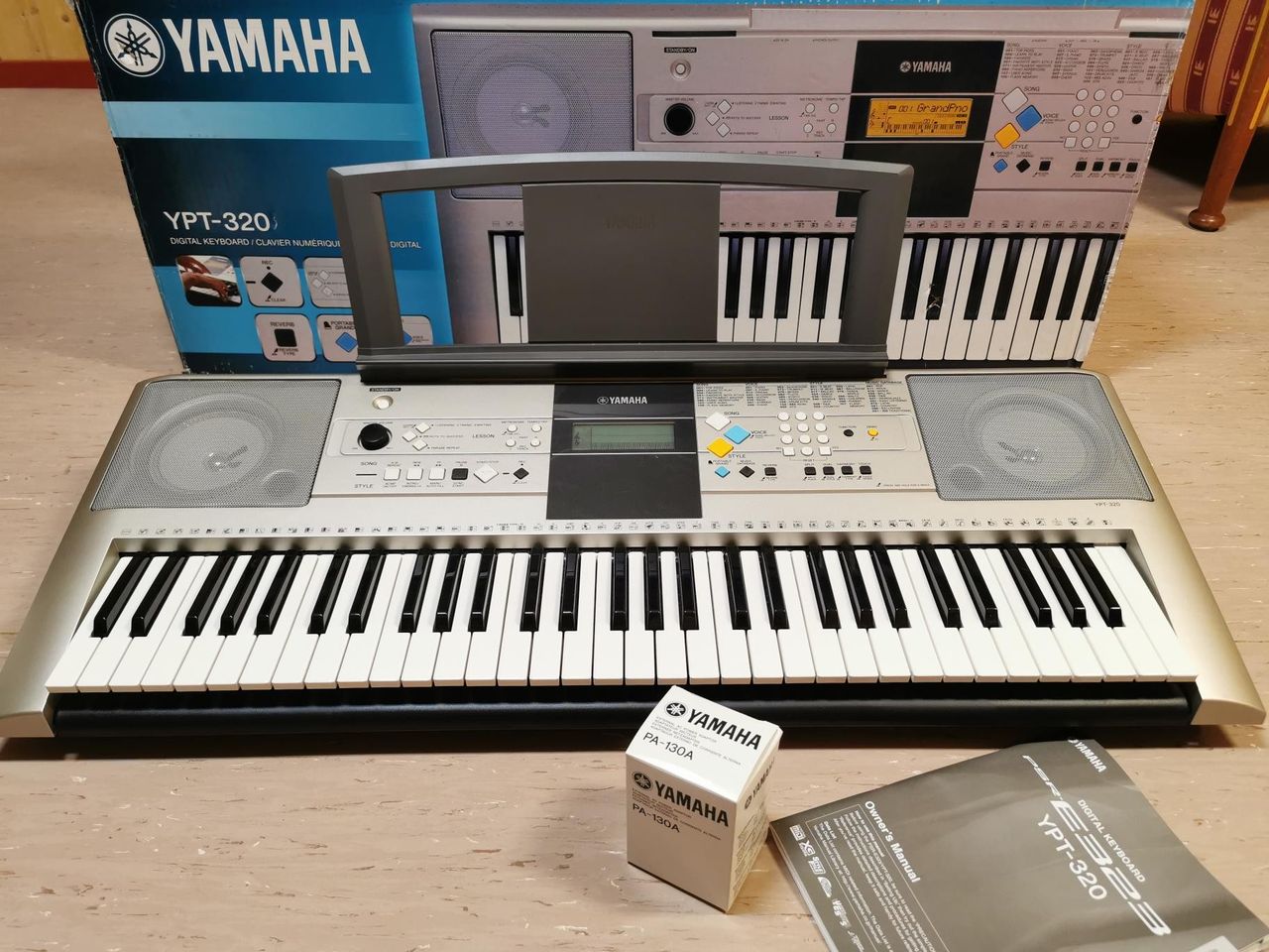 Digital Yamaha Keyboard Ypt 320