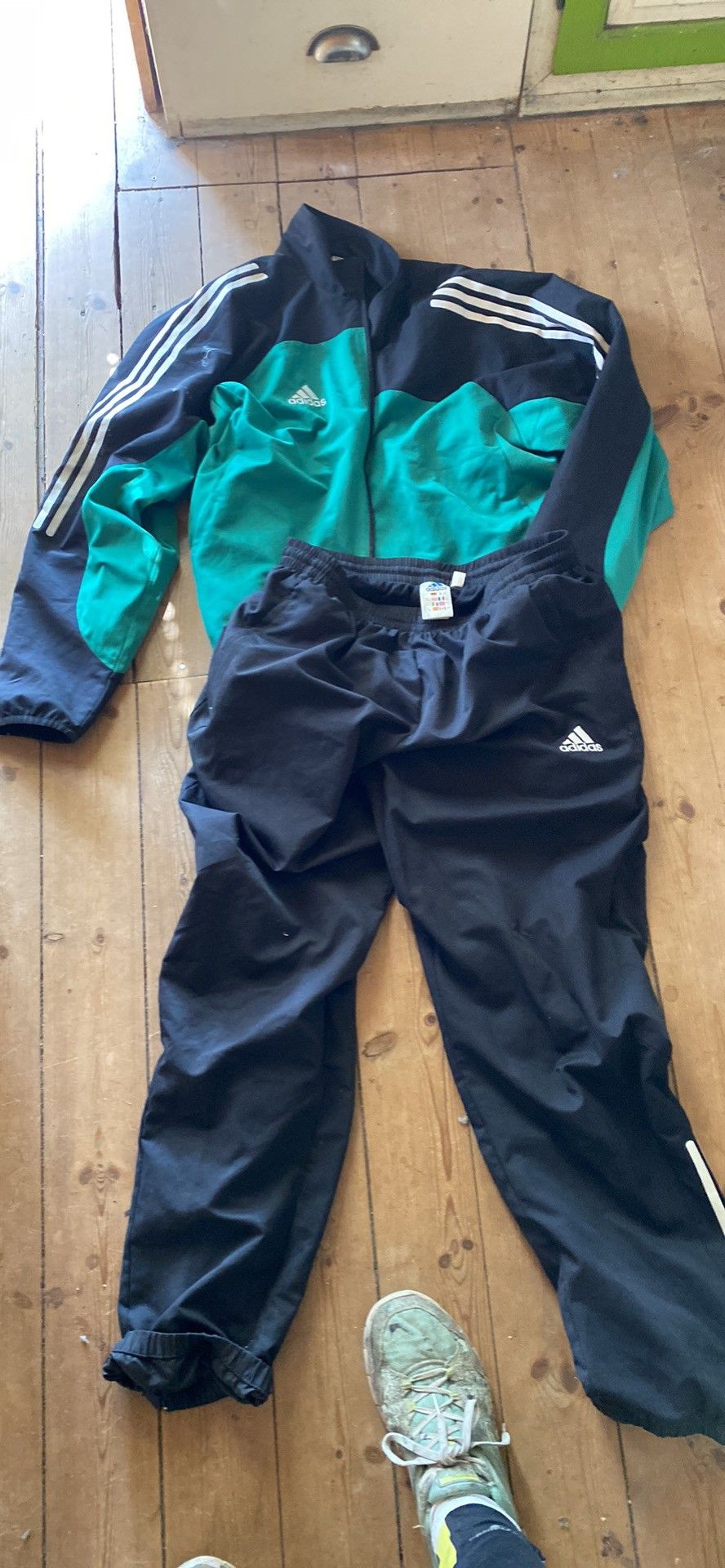 Retro adidas sett størrelse 186 cm | FINN torget