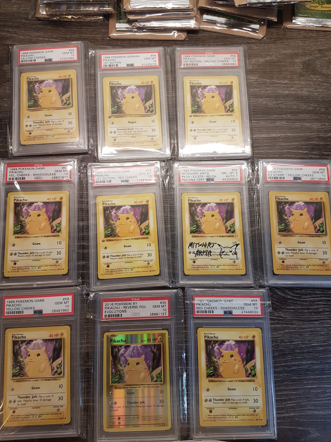 PSA 10 Base Set Pikachu - 1st Ed. Red Cheek + Signert E3 Red cheek 