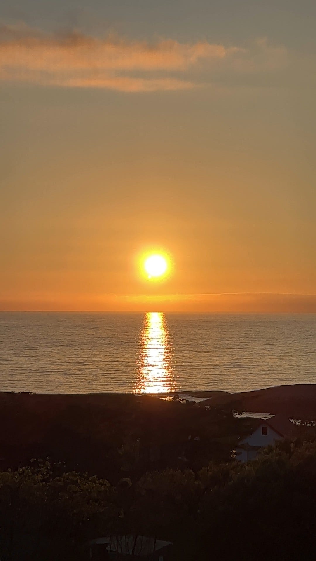 Solnedgang fra Kystfortet Ergan mot vest. Galleribilde
