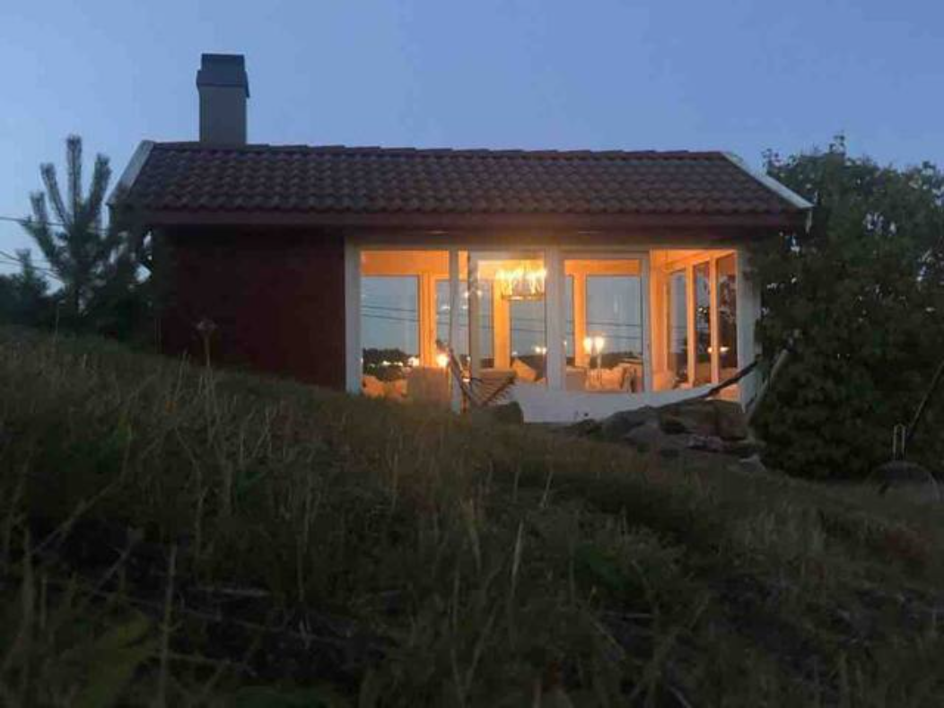 Sommerstue med peis Galleribilde