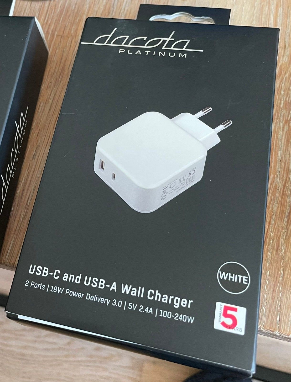 Lighed Knop Broderskab DACOTA PLATINUM USB-C VEGGLADER 32 W PD 2 P HVIT | FINN torget