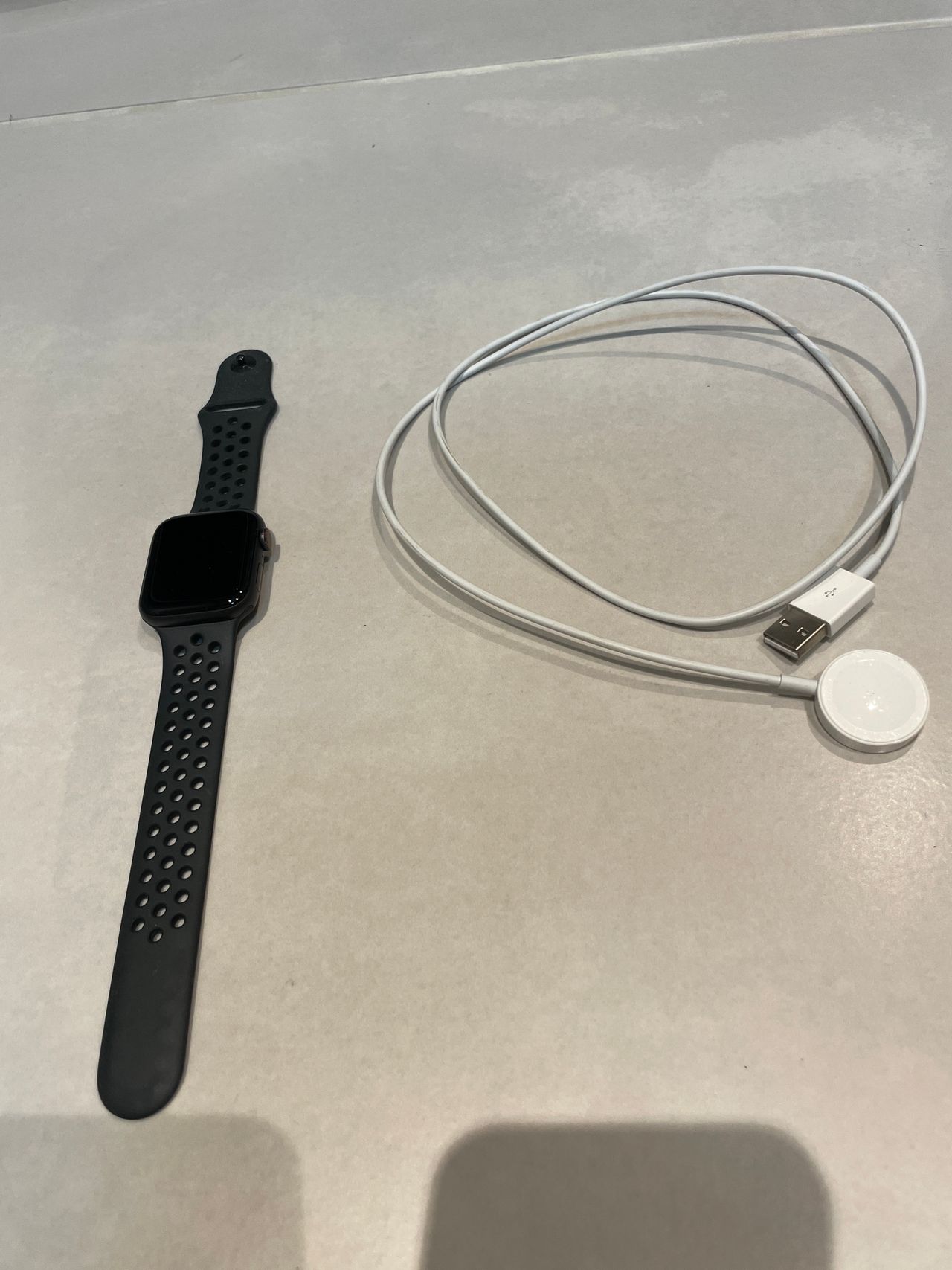 爆売り！】 Apple watch 6 Nike 44mm 黒（セルラー） その他