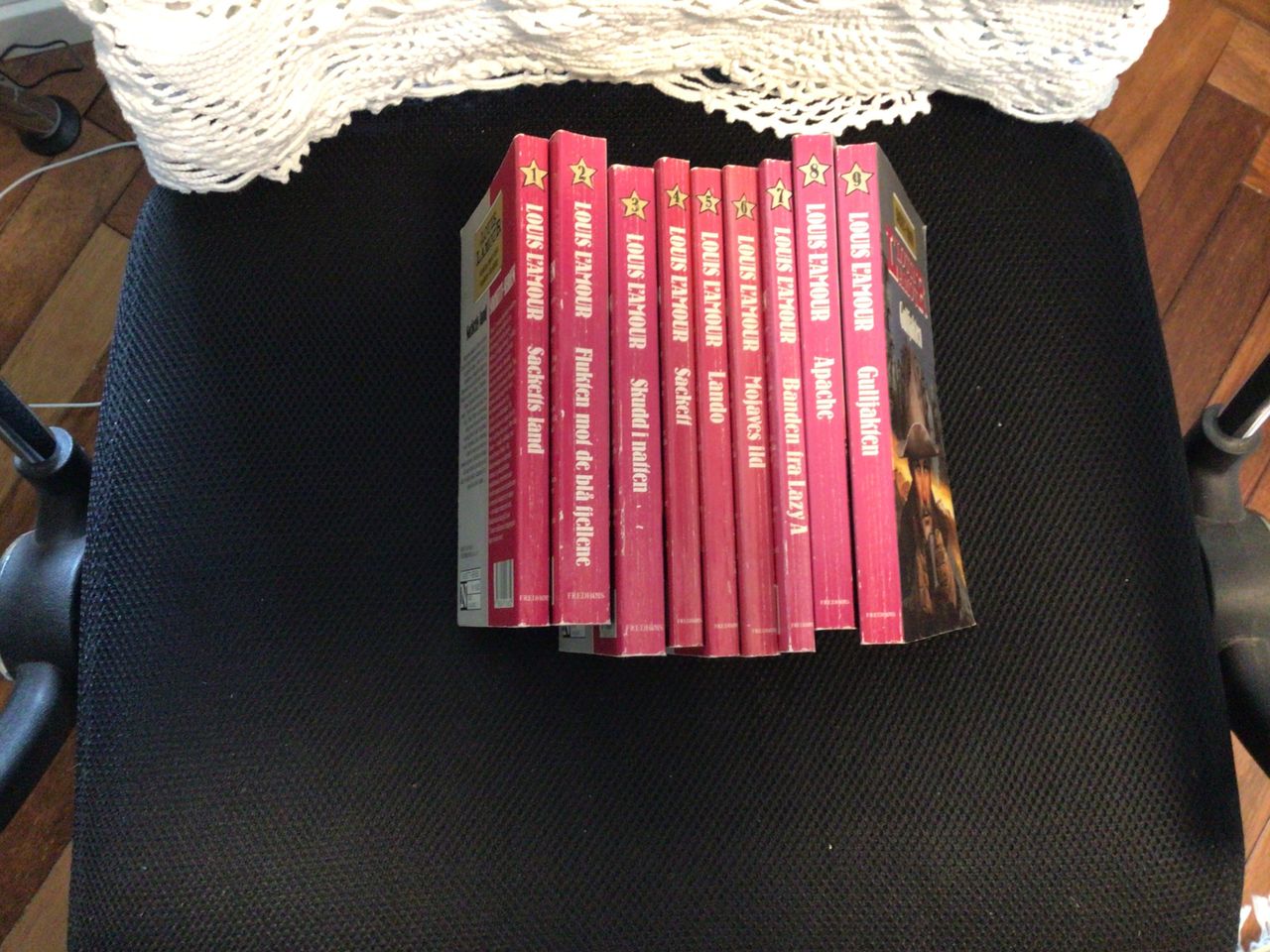 Complete Set Series Lot of 17 The Sacketts Western books Louis L'Amour  Sackett