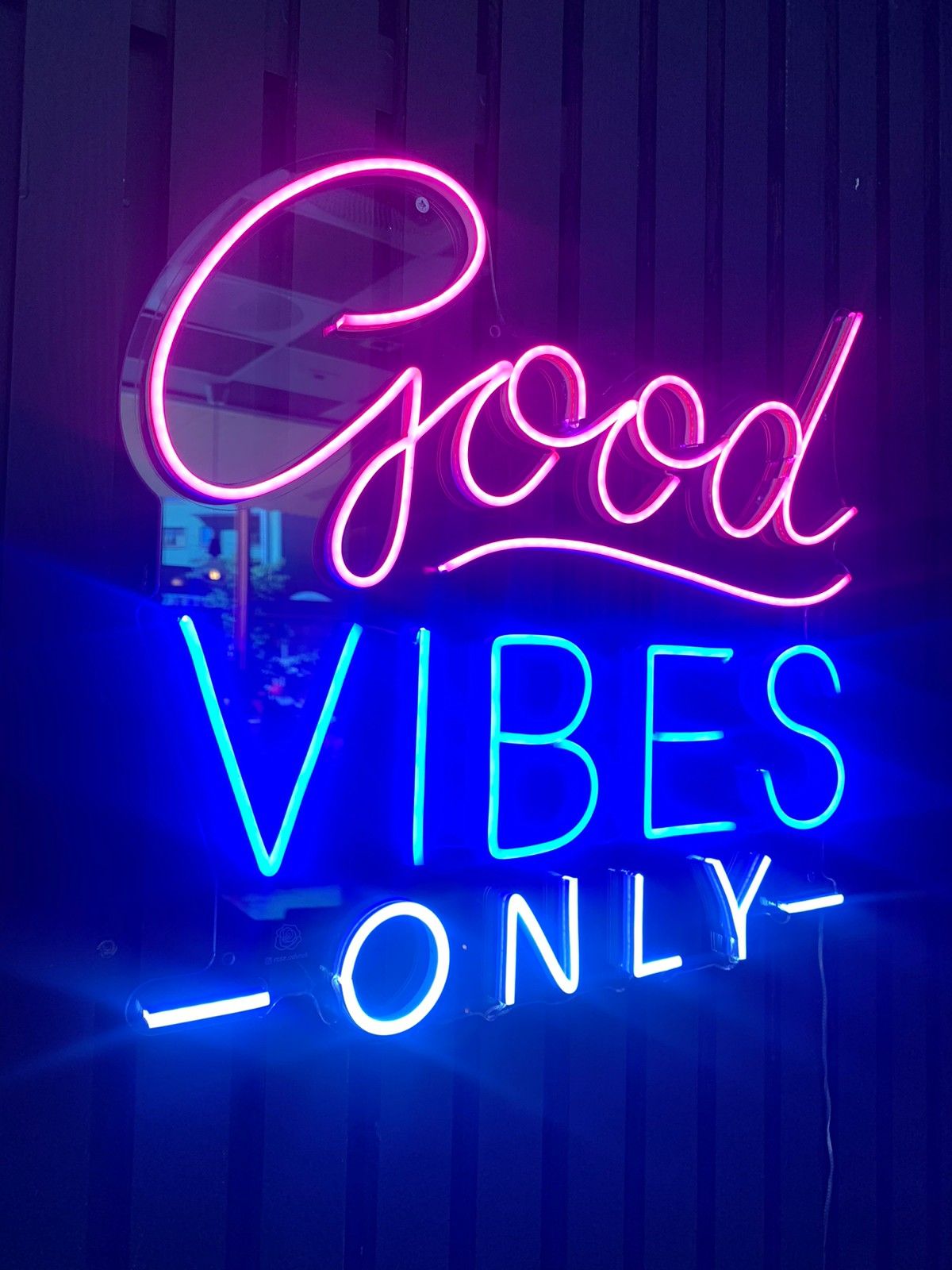 good vibes only neon skilt