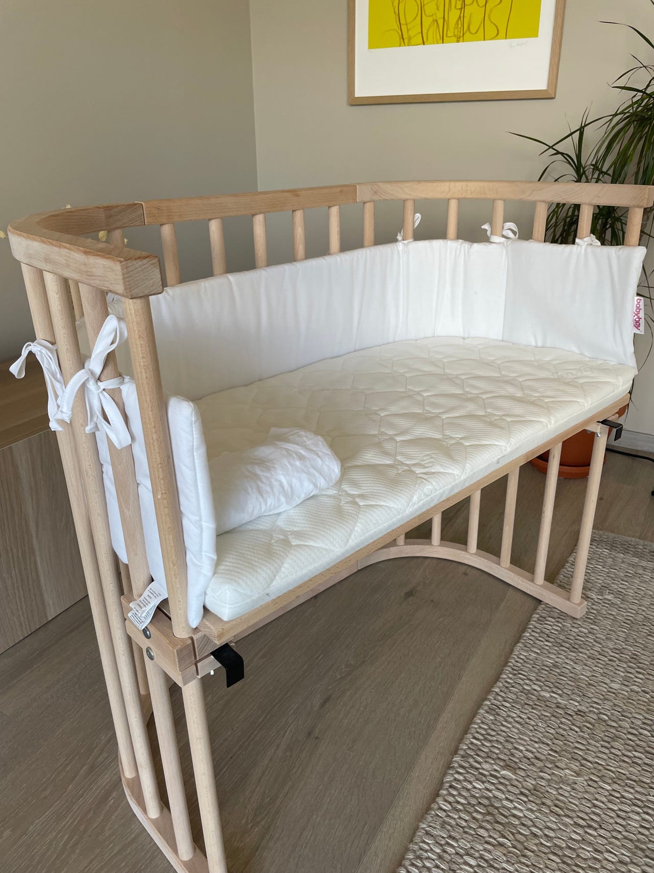 Babybay bedside crib selges FINN