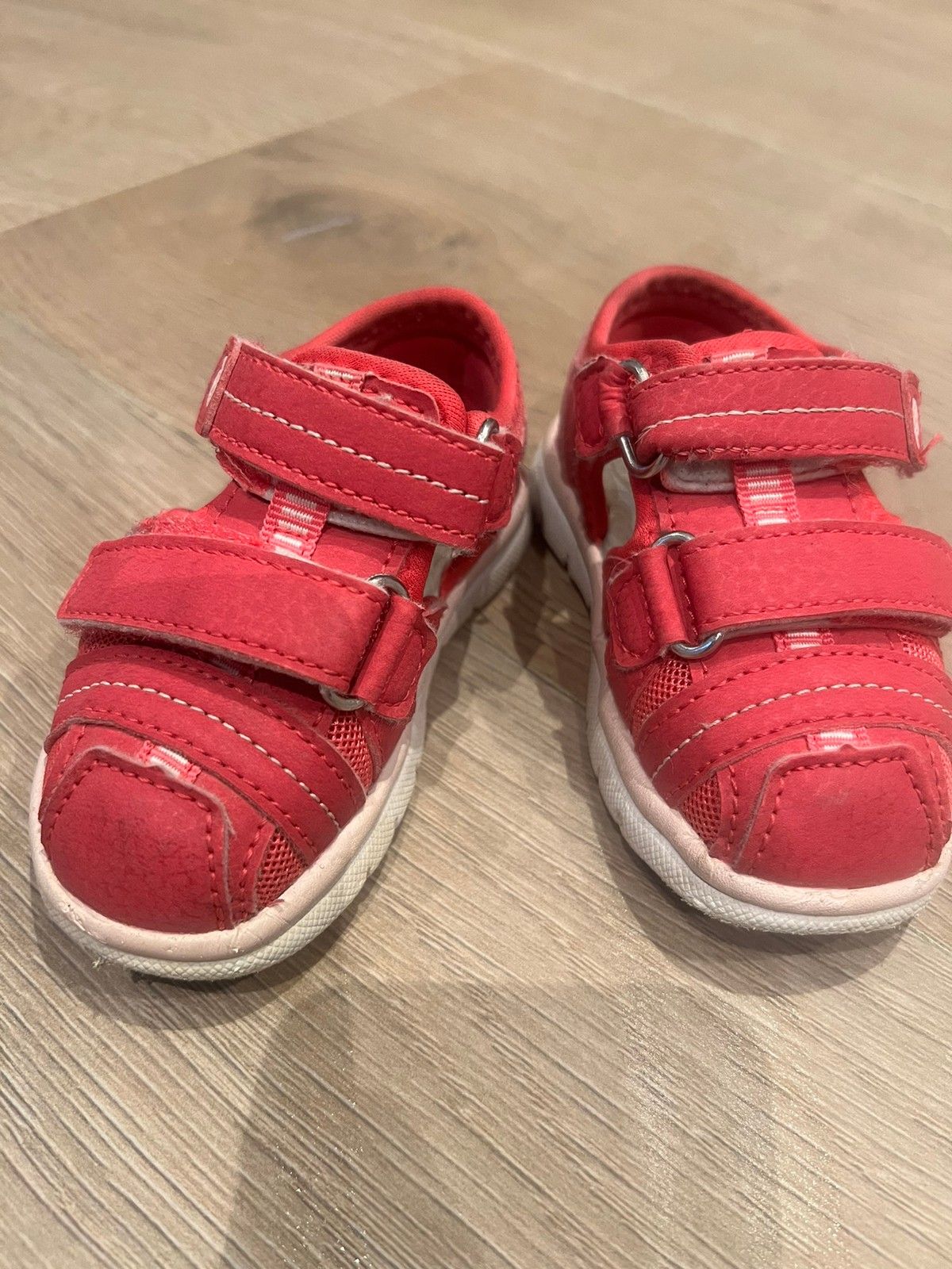 Stride rite hot sale sawyer sandal