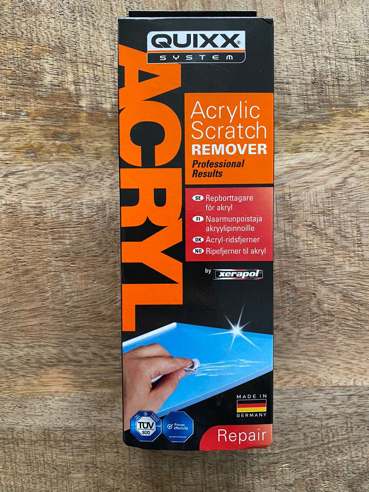 Quixx Acrylic scratch remover