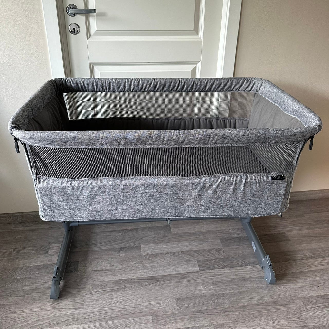 Yngri bedside crib FINN