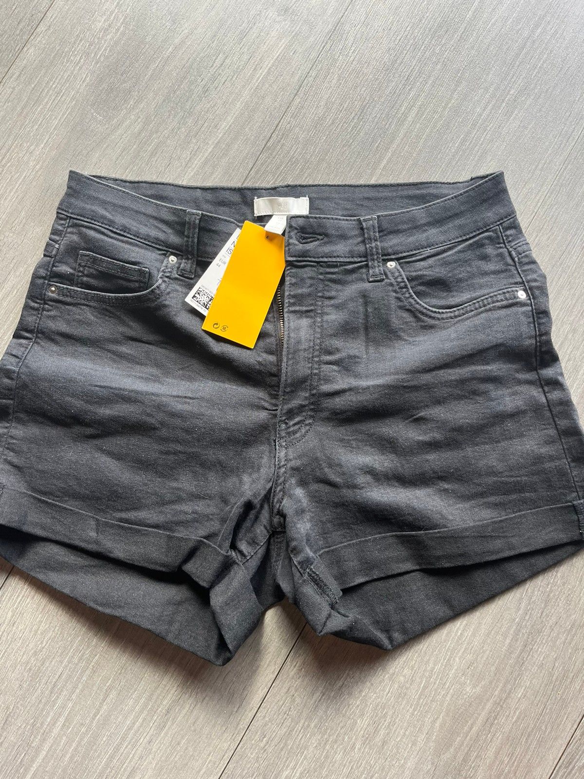 Ubrukt H&M shorts, str.42