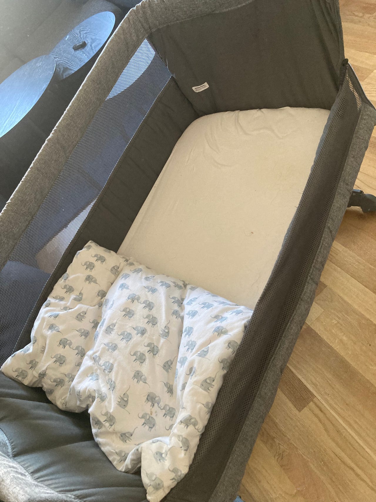 Yngri bedside crib FINN