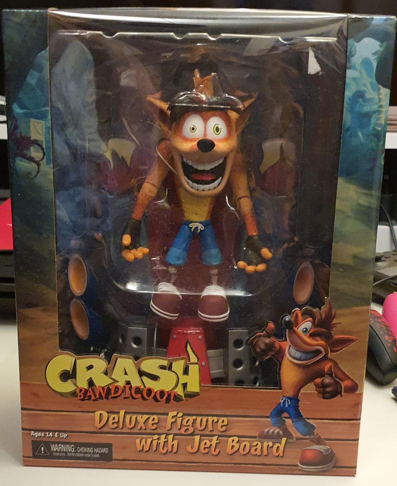 Crash bandicoot deluxe figure with best sale jet board