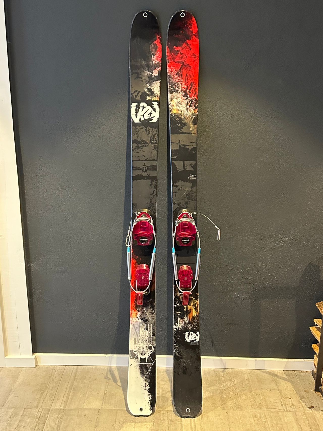 K2 ANNEX 118 PUDDERSKI 181 CM MED ROTTEFELLA COBRA TELEMARKBINDING | FINN  torget