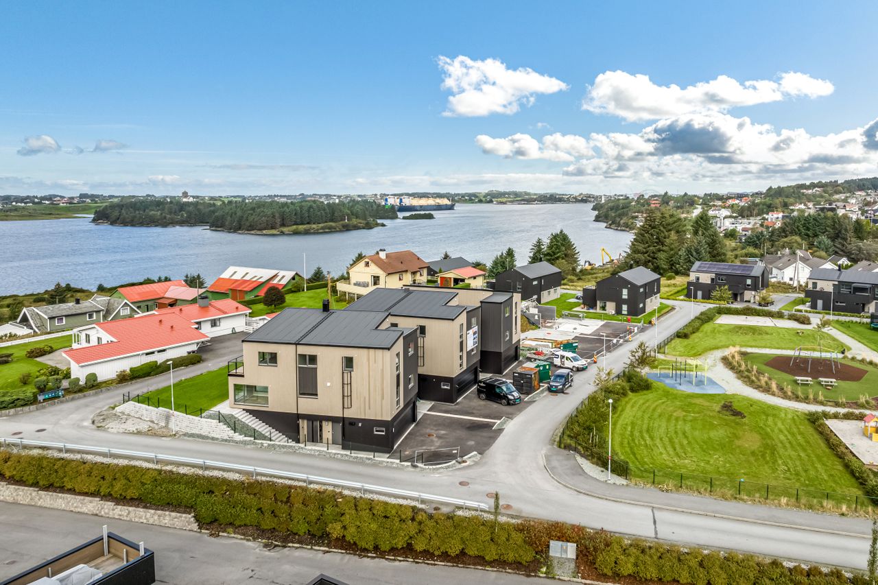 Soldalen / Vormedal – Lekre eneboliger med garasje, store panoramavinduer og fantastisk plassering nær Karmsundet!