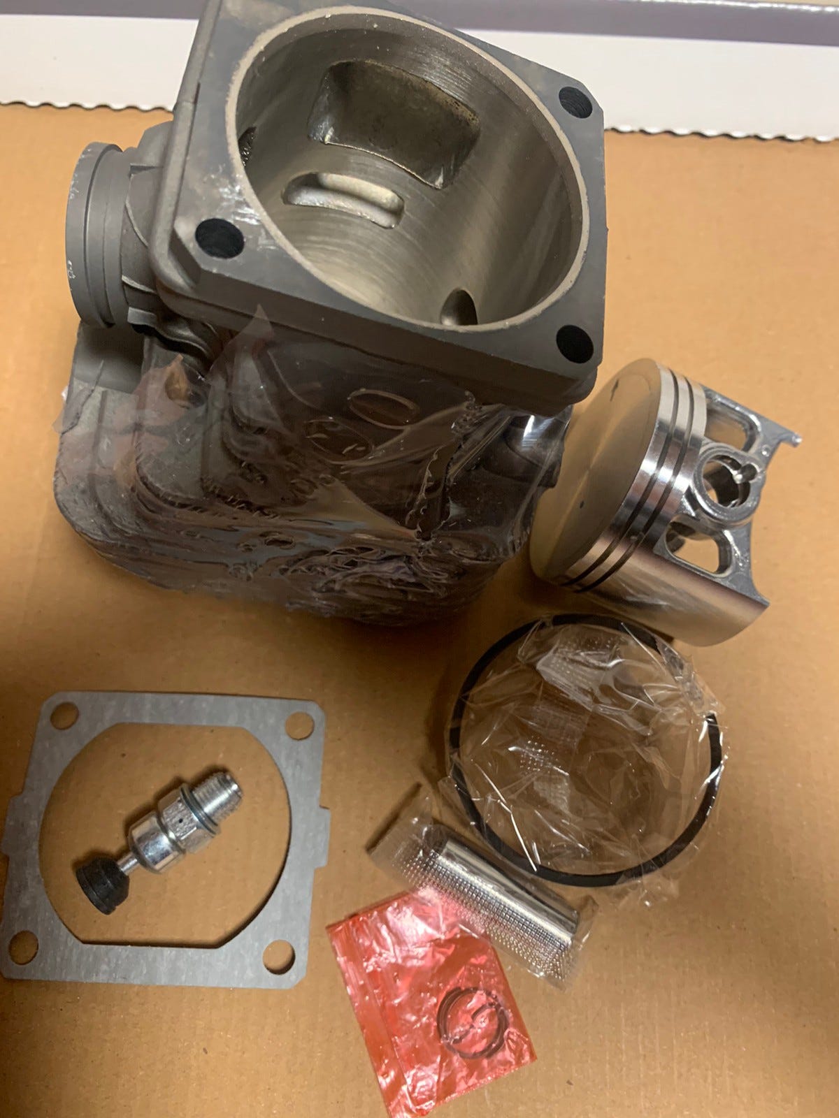 SET CILINDRI E Pistoni Per Motosega Husqvarna 61 Alta Qualità EUR 56,14 - Foto 9