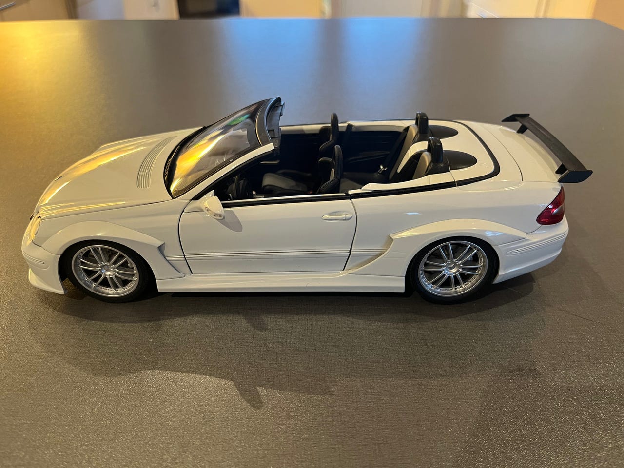 京商 1/18 メルセデス CLK DTM AMG カブリオレ（シルバー） Kyosho 1