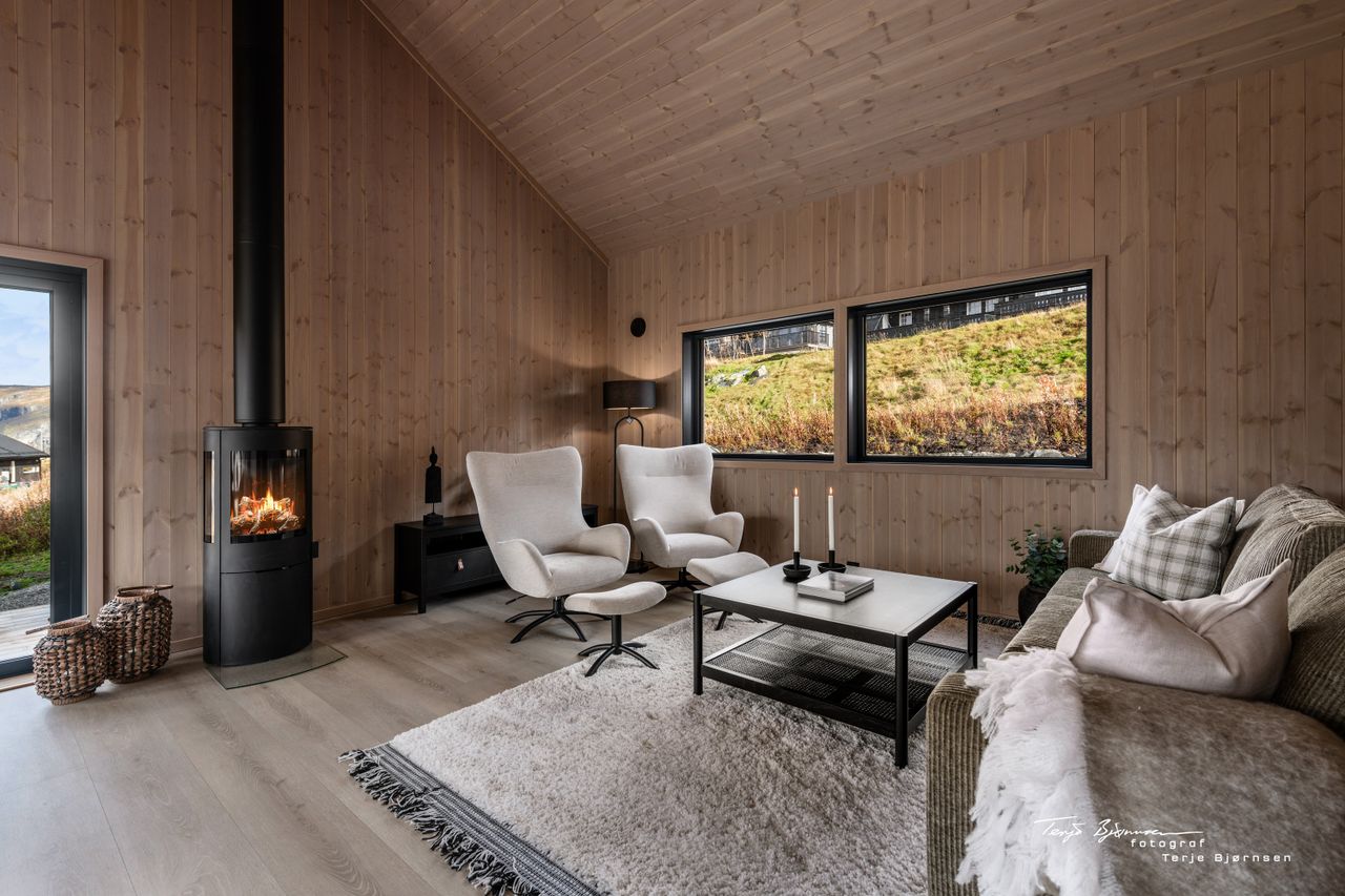 Nydelig hytte under bygging få meter fra skiløype – tomt 43 på Langedalsåsen/Solfonn!