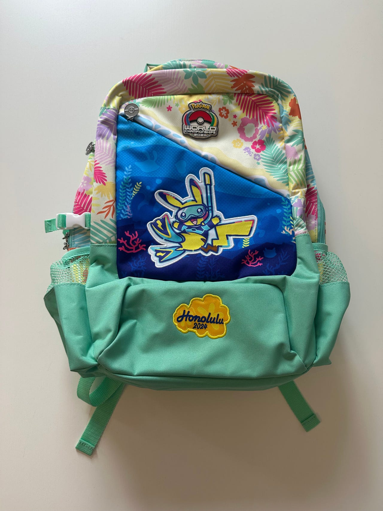 Sac à Dos Pokémon Honolulu Competitor - Édition Compétition - Neuf, Avec Pins Et Sleeves