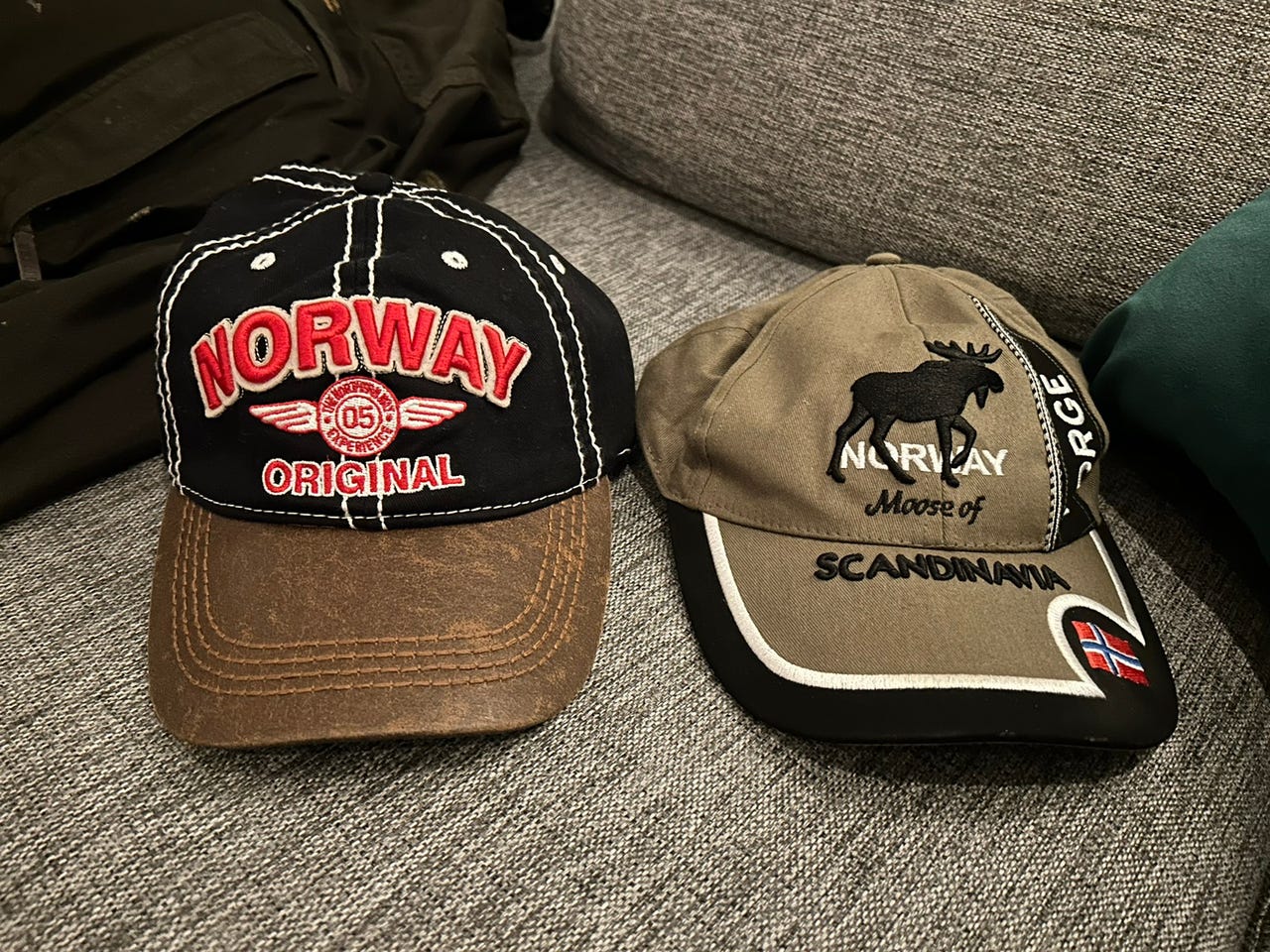 To Norway-capser | FINN torget