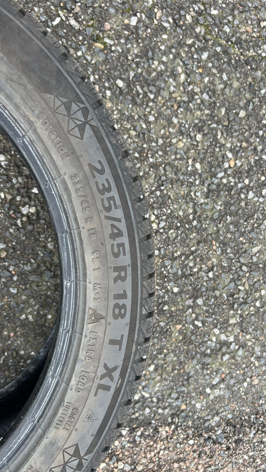 Continental vinterdekk 235/45/R18 | FINN torget