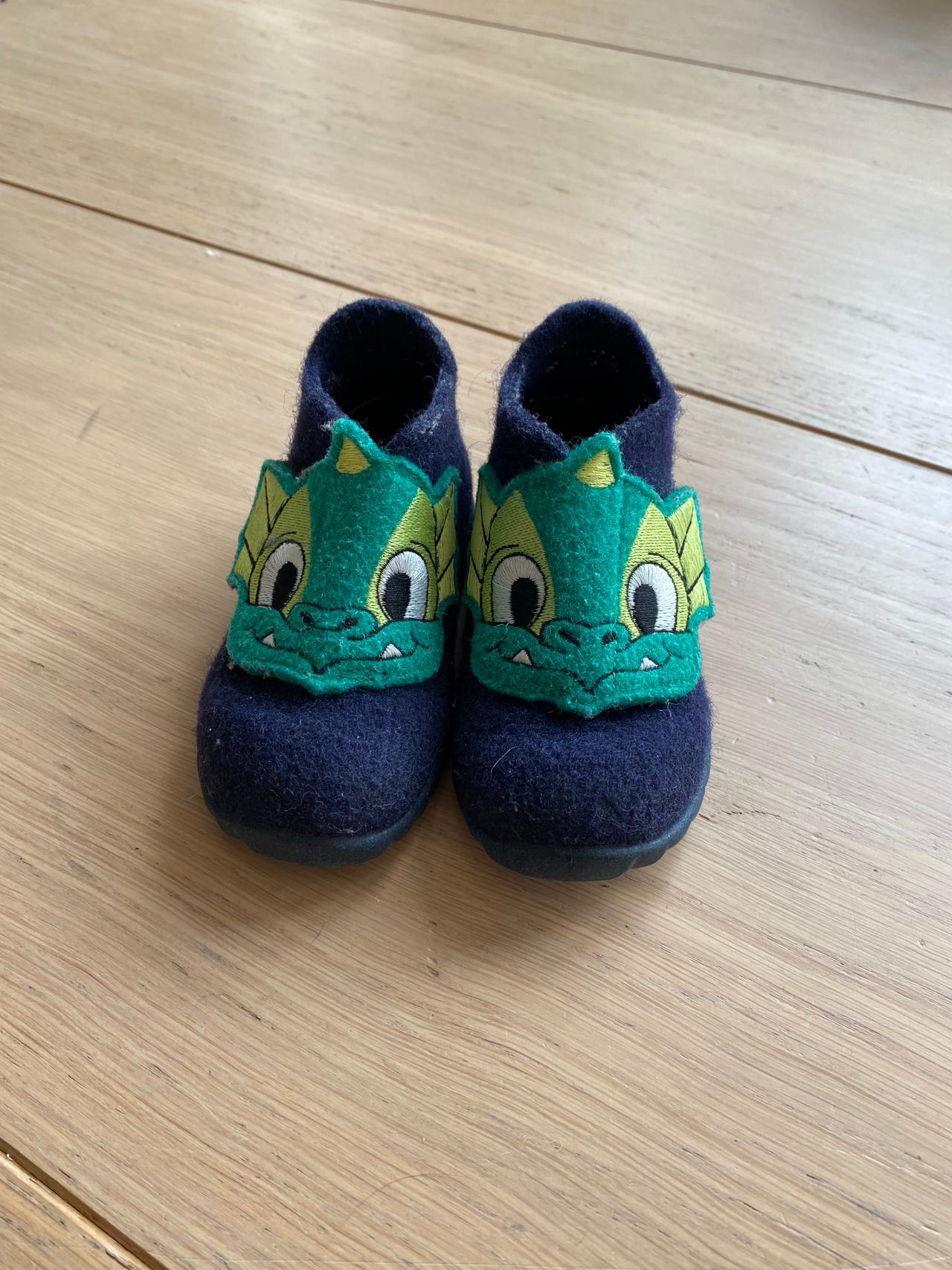 Tøfler fra Superfit, str 20 | FINN torget