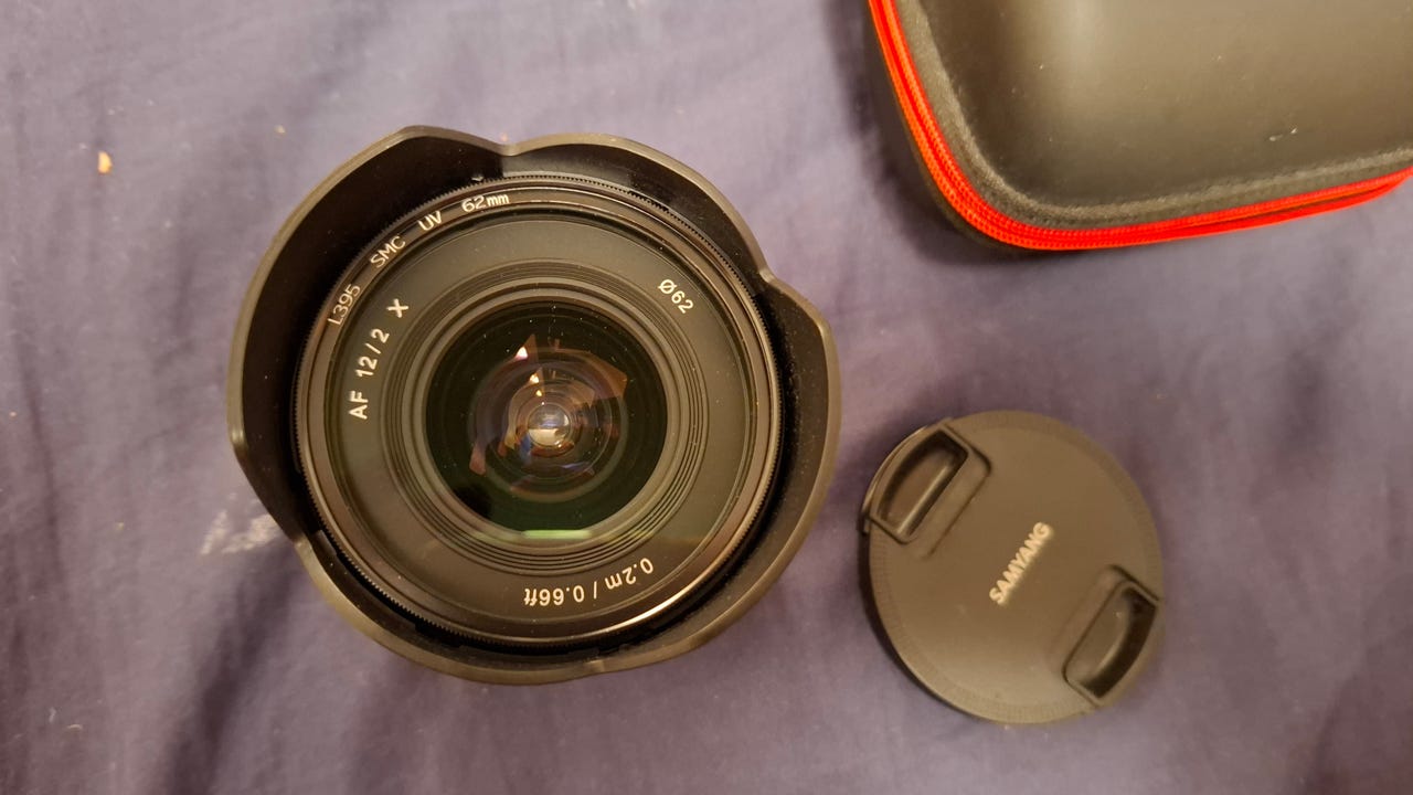 Samyang AF 12mm f/2.0 til Fuji X | FINN torget