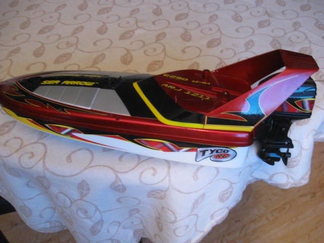 Tyco RC SEA ARROW 45X14 cm BRUKT IKKE TESTET FINN torget