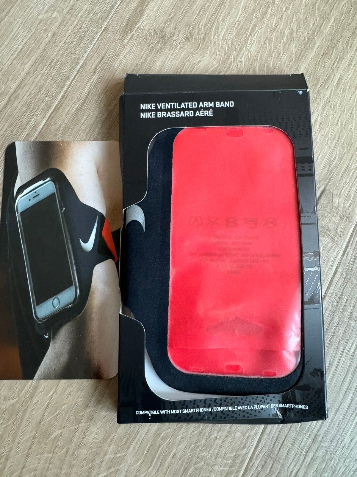 Nike ventilated armband online