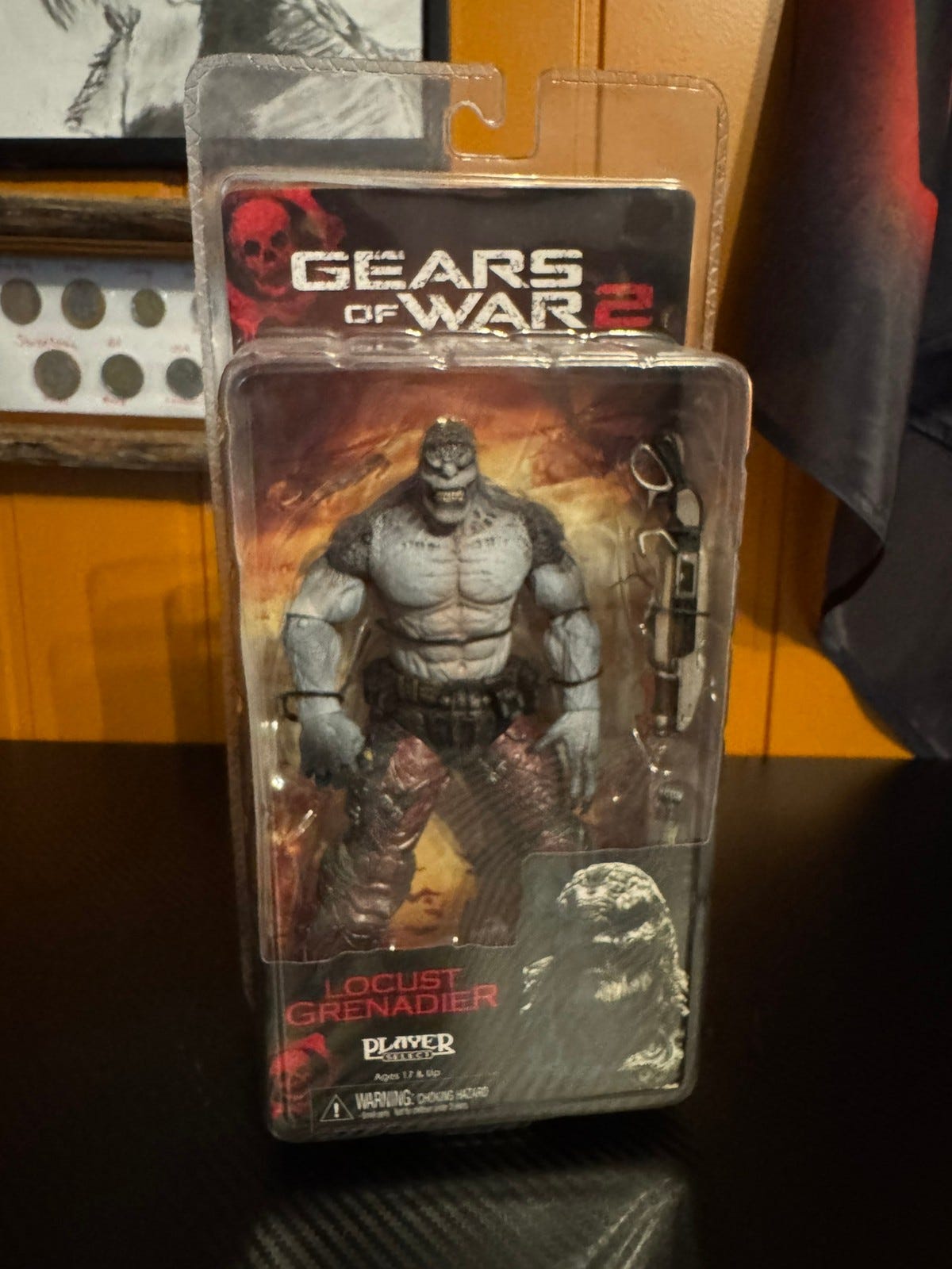 NECA ギアーズ・オブ・ウォー2 Grenadier Elite フィギュア NECA ギアーズ・オブ・ウォー2 Grenadier Elite フィギュア NECA