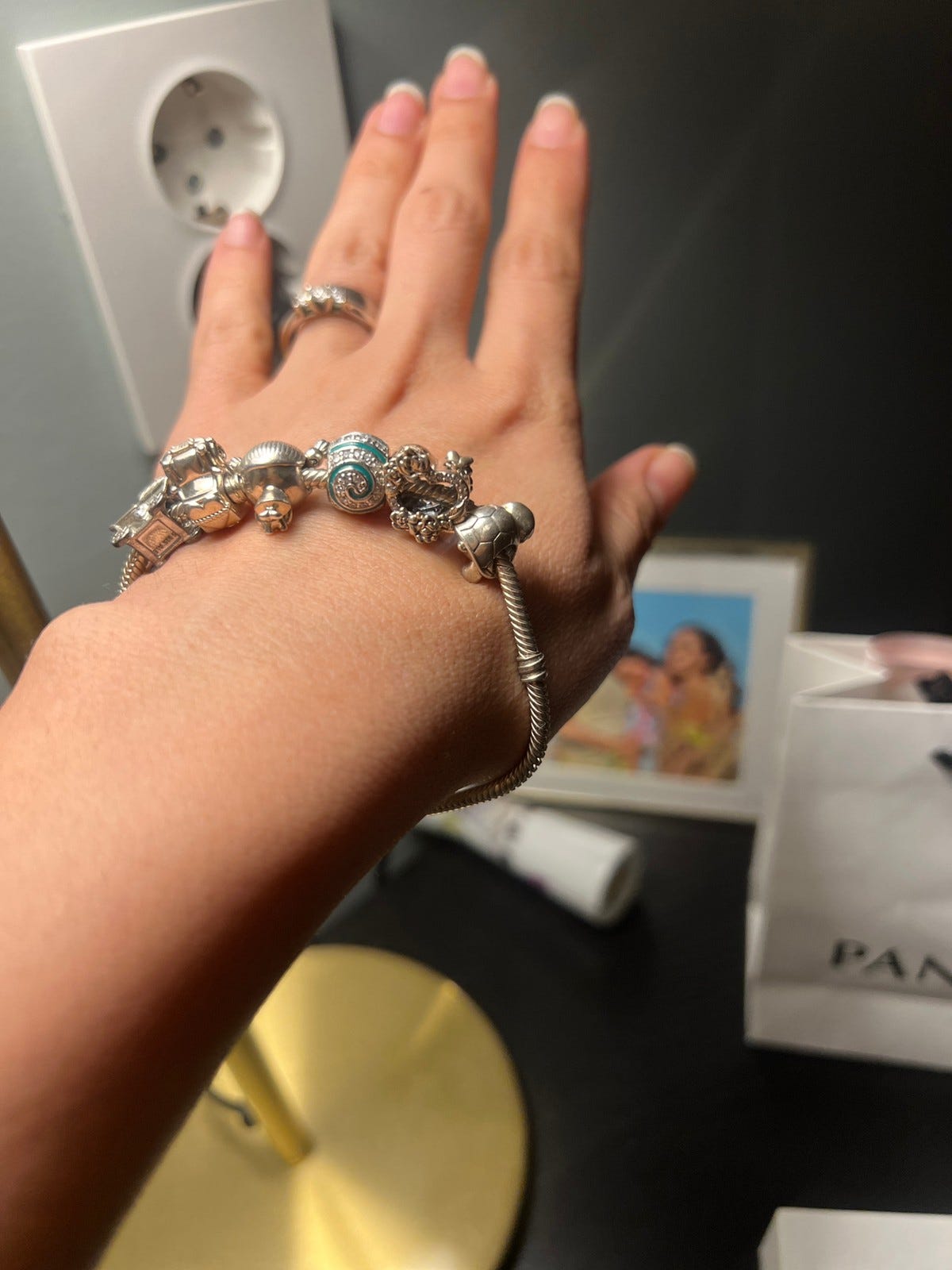 PANDORA Aremb nd Med 6 Charms Avheng FINN torget pandora-aremb-nd-med-6-charms-avheng-finn-torget