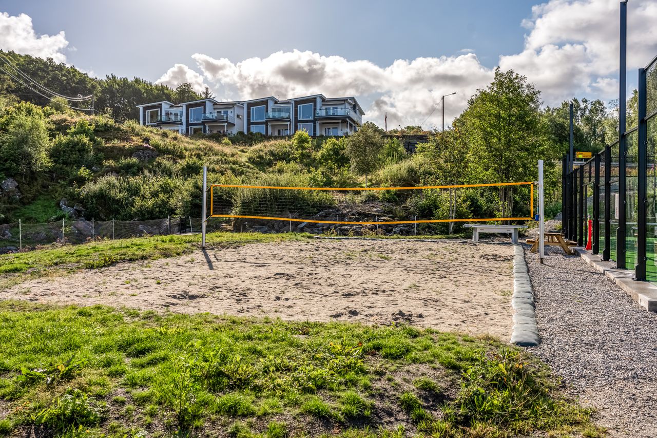 Tomter ved badestrand, inkl. båtplass i båthavn – Kvitaneset Sveio