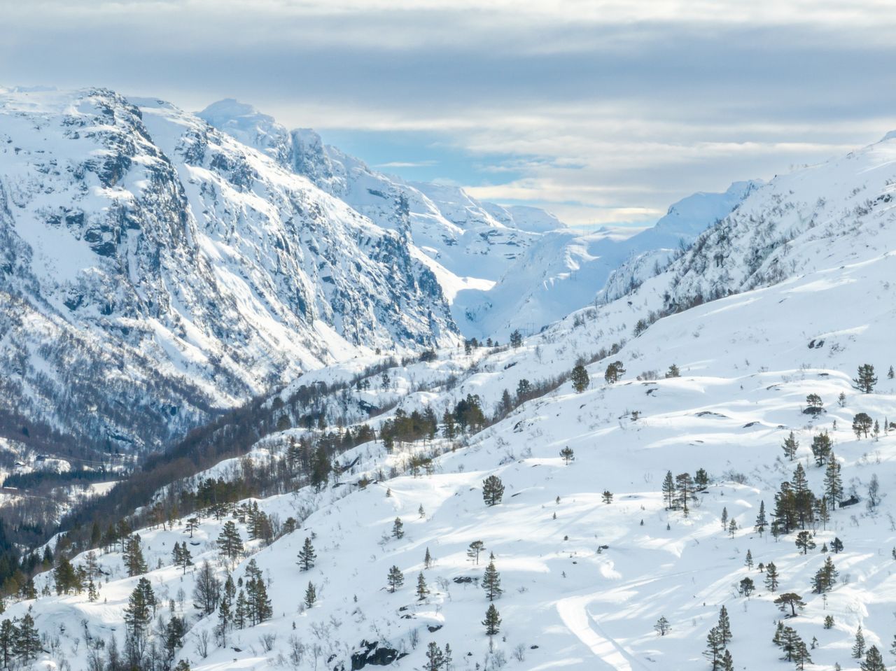 Langedalsåsen – Seljestad/Røldal! Mange, nye flotte hyttetomter nå for salg!