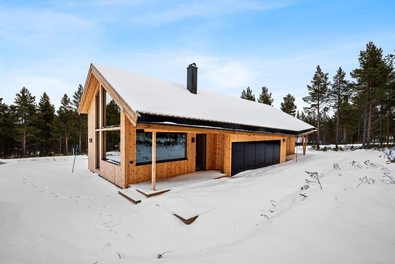 Splitter ny, moderne hytte, nær Røros sentrum | 3 soverom + hems ...