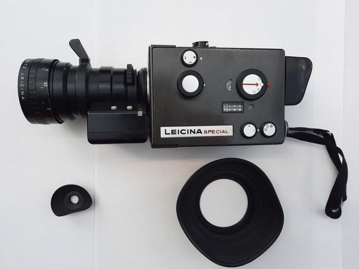 VINTAGE LEICA LEICINA 8S 8MM MOVIE CAMERA